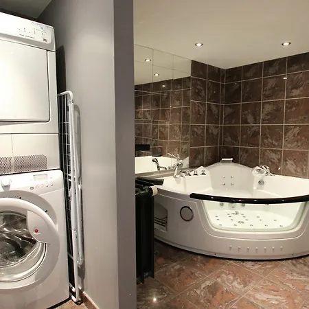 Casa vacanze Modern Holiday In Jehonville With Sauna Acremont